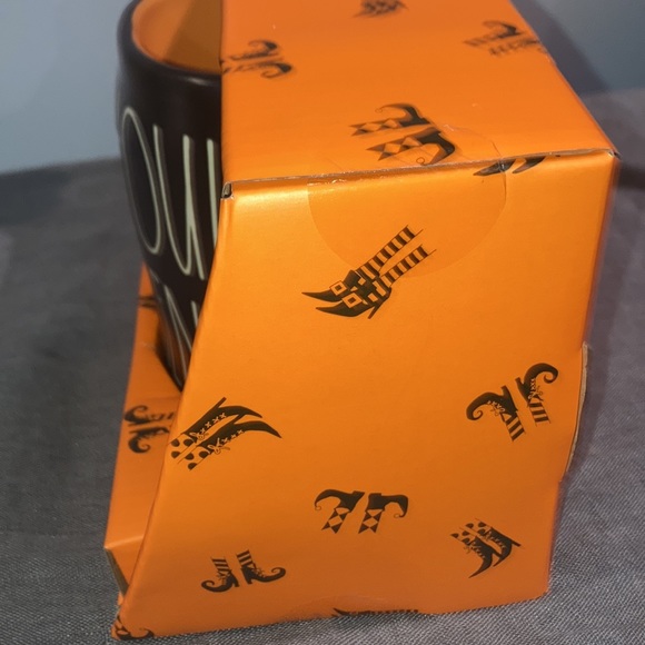 NEW in Box - 2 Rae Dunn Halloween Mugs - BOO FRIEND GHOUL FRIEND - Picture 8 of 11